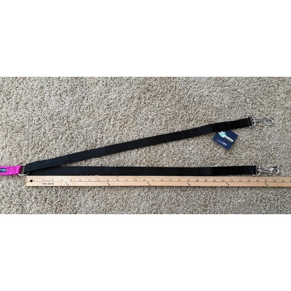 2 Hounds Freedom No Pull Training Leash ONLY Raspberry Works W/No Pull Harness - Picture 7 of 8